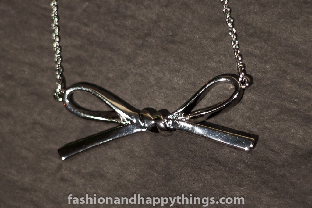 Fashion and Happy Things!   Kate Spade Skinny Mini Necklace Review  