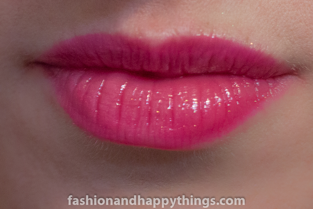 Fashion and Happy Things!   YSL Gloss Volupté Review 